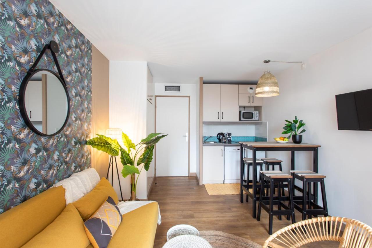 C1 Clemenceau Pool Balcony Bath Ac 2Mins Walk To Sand Beach Cannes Exterior photo