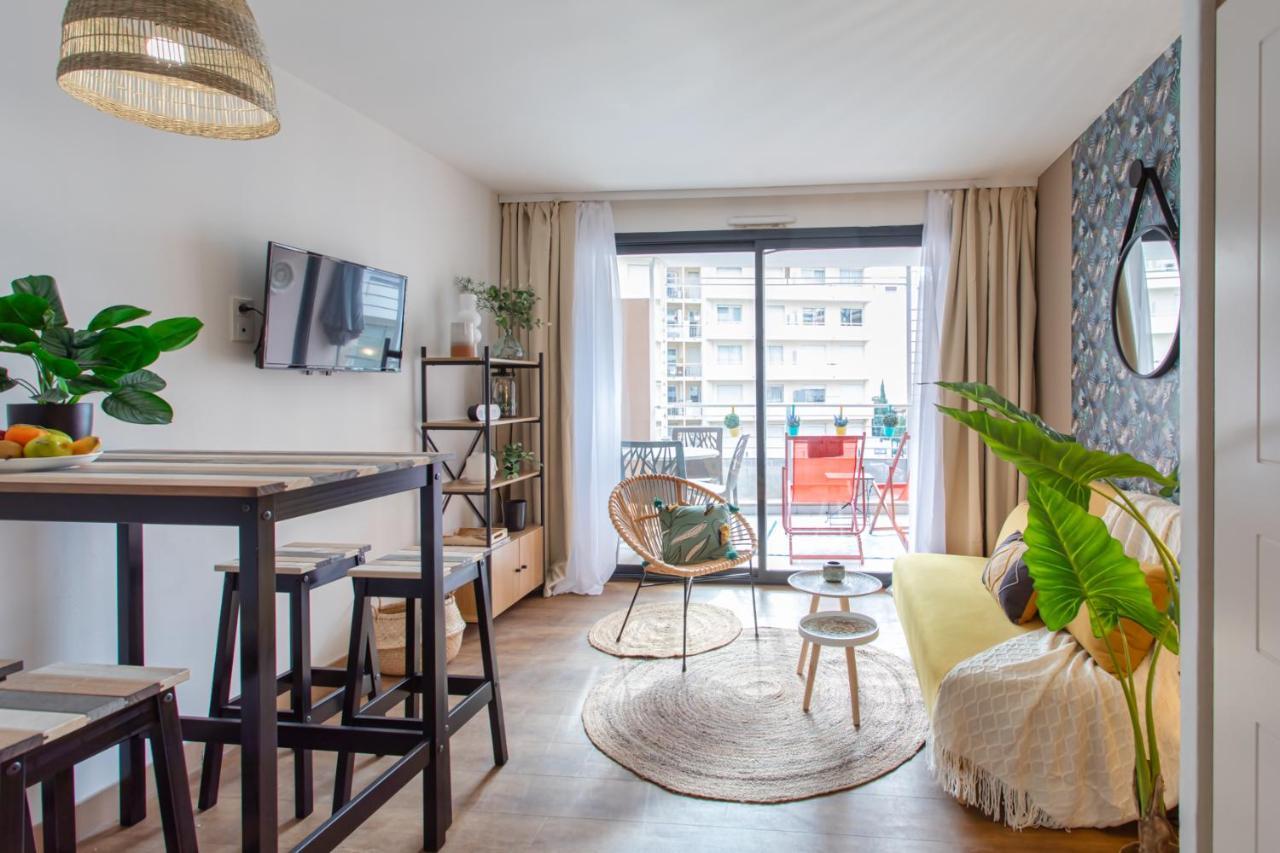 C1 Clemenceau Pool Balcony Bath Ac 2Mins Walk To Sand Beach Cannes Exterior photo
